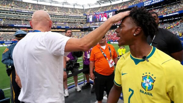 IshowSpeed heerlijk voor schut gezet door coach van Noors nationaal elftal