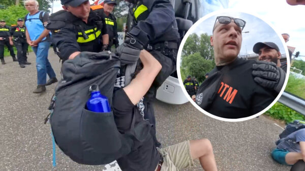 Dutch Travel Maniac filmt confrontatie met Extinction Rebellion bij 50e A12-blokkade