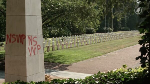 Zo'n 150 graven beklad op Sovjet Ereveld: "Dit gaat alle grenzen over"