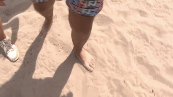 PowNews-cameraman door Marokkaanse Belgen gemept op strand Galderse Meren