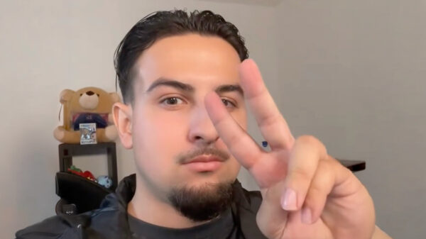 Rouand gaat gewoon weer lekker streamen na dodelijke prank in Amsterdam