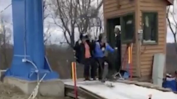 Ria en Jannie zijn voor het eerst op wintersport