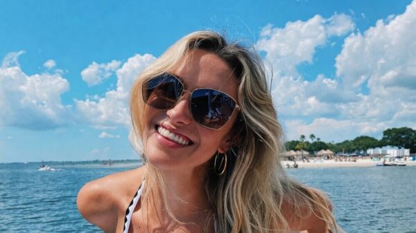 Code rood: Deze bikinidames gooien de gevoelstemperatuur nóg verder omhoog