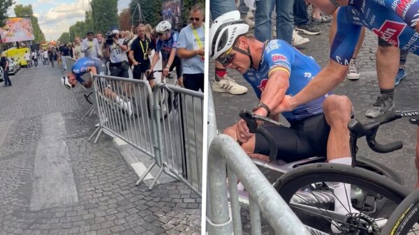 Compleet gesloopte Mathieu van der Poel stort in hekken na finish Tour de France