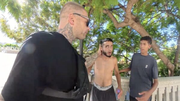 Dutch Travel Maniac duikt in de chaos van het ondergelopen Ceuta