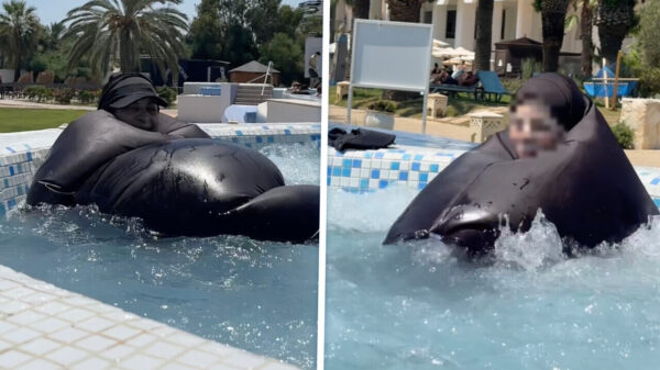 Ook heel chill: Met een boerka kun je prima chillen in een bubbelbad
