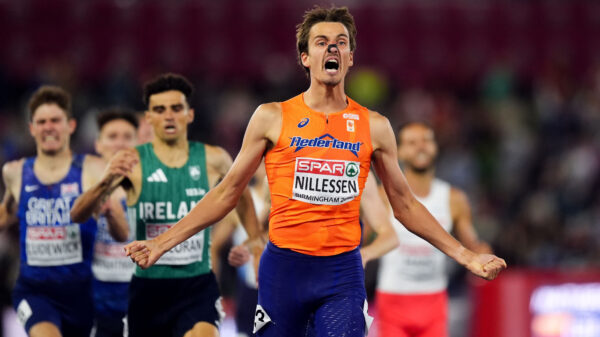 Stefan Nillessen loopt iedereen zoek en pakt goud op de 1.500 meter