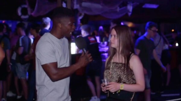 "Wat Weet Jij" is deze week in Barcelona om onze jeugd op hun kennis te testen