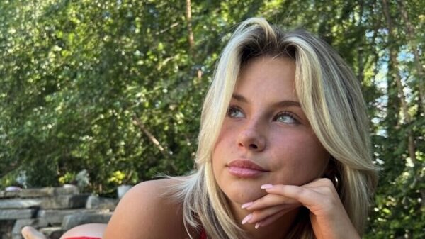 Met deze verzameling amper-bikini’s blijft de zomer voorlopig nog even hangen