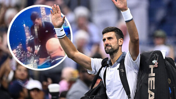 Huilende Novak Djokovic gaat over zijn nek en lijdt pijnlijke nederlaag