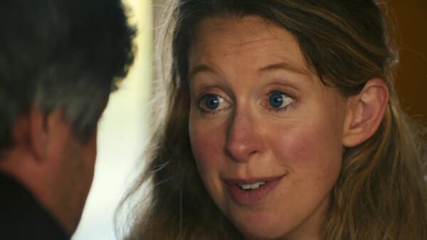 Schokkende docu over Elizabeth Holmes is anders dan alles wat je ooit hebt gezien