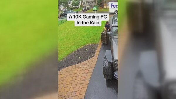 Zo, die gaming pc van 10k is geleverd hoor!