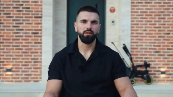 Afscheidsvideo van influencer Kosso: "Tijd om te vertrekken, Nederland bedankt"
