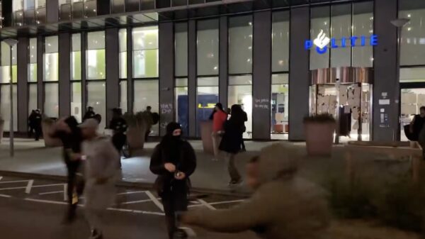 ME bekogeld na stille tocht voor Juan Alfredo Goeloe, één aanhouding
