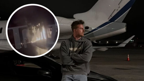 Dashcambeelden gelekt: influencer (27) komt om bij bizarre crash met sportwagen