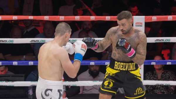 Terugkijken: Dave Roelvink verliest profdebuut als bokser in Rotterdam