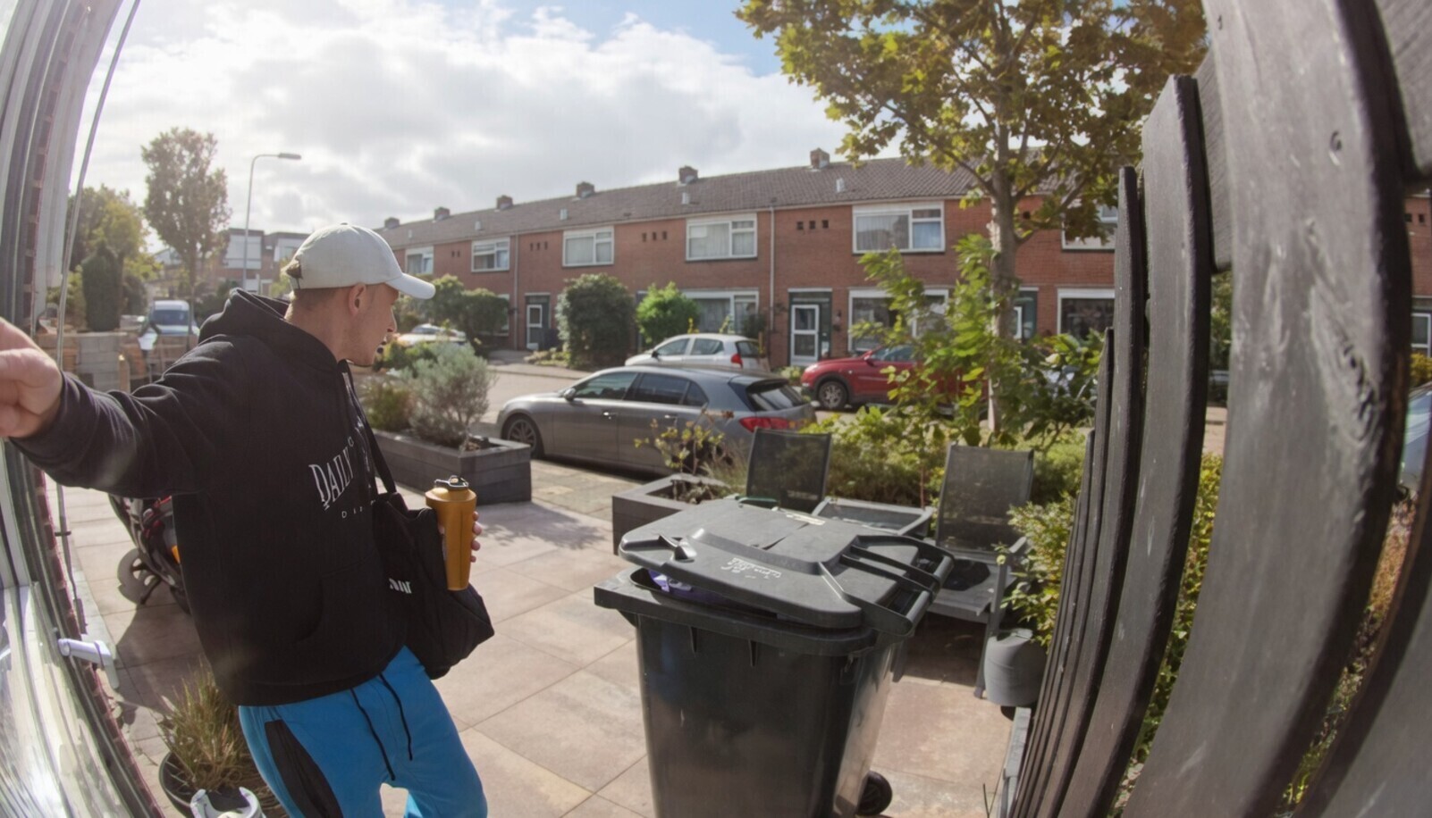 23-jarige Tom krijgt hartverzakking van slang in voortuin: ‘Mam! Mama!’