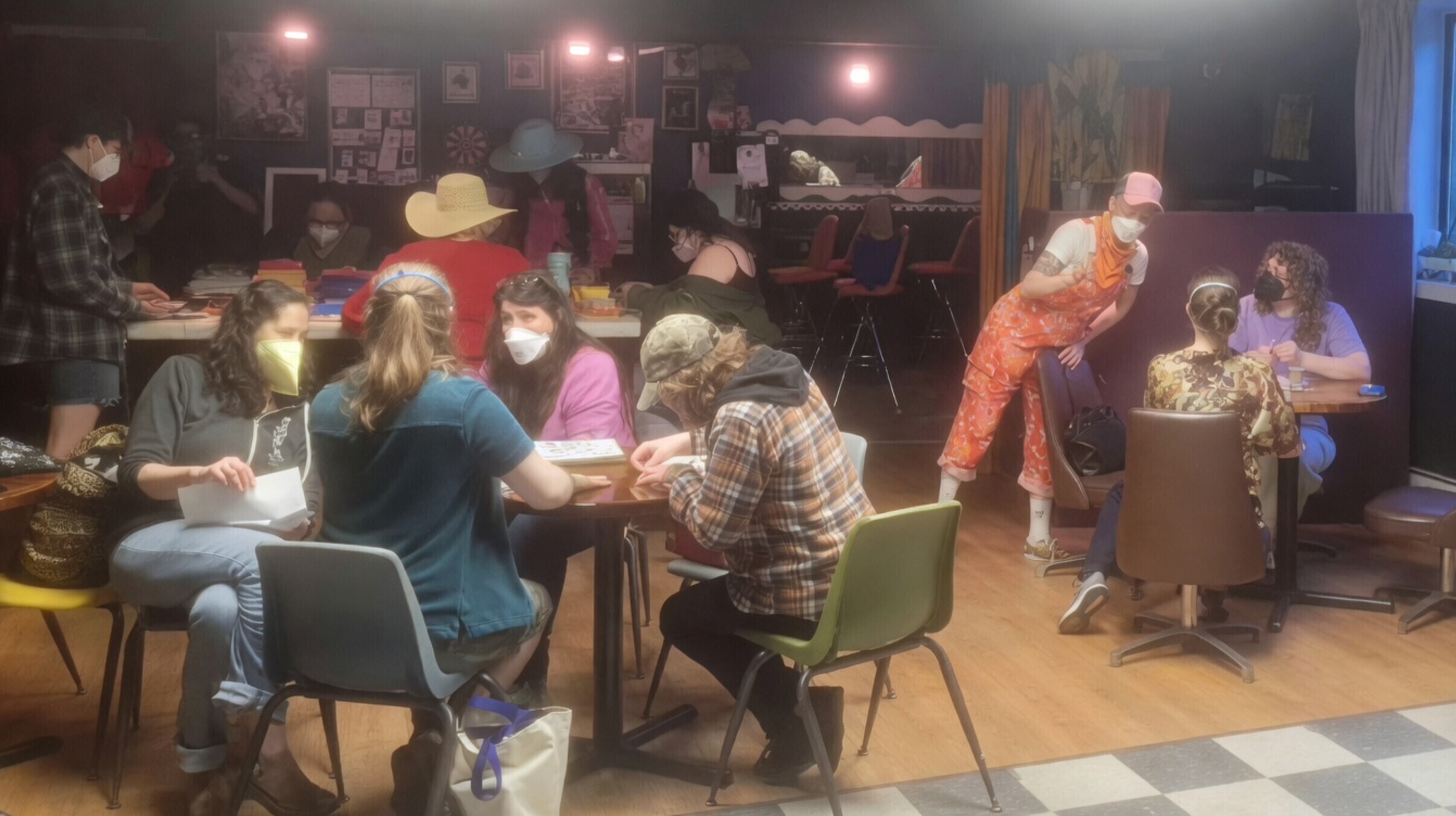 Amerikaanse bar biedt excuses aan na schrappen mondkapjesplicht op zaterdag