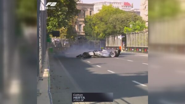 Colton Herta redt F2-auto na 360°-spin tussen de muren