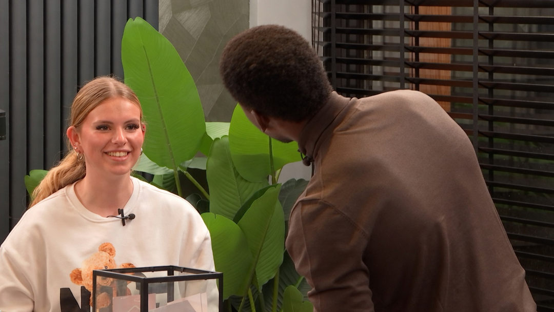 Emma wil per se alleen slapen: "Dan ga je maar lekker naar de bank!"