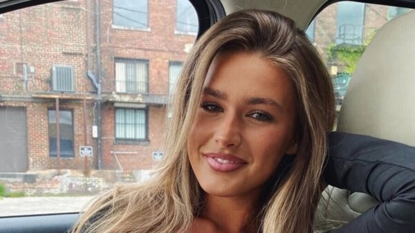 Deze dames geven de voorgevelhouders vrij en laten de tweeling lekker stuiteren