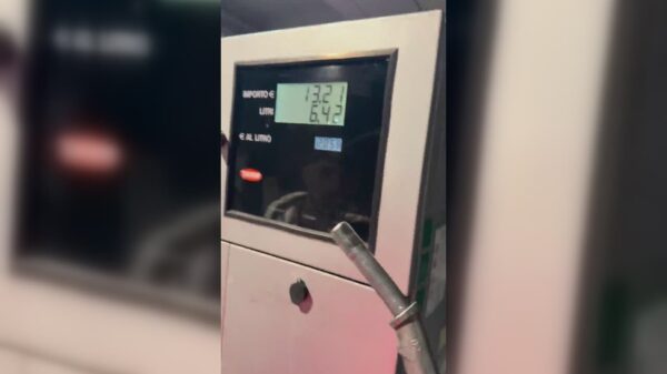 Vandaar dat tanken zo %@%#$ duur is
