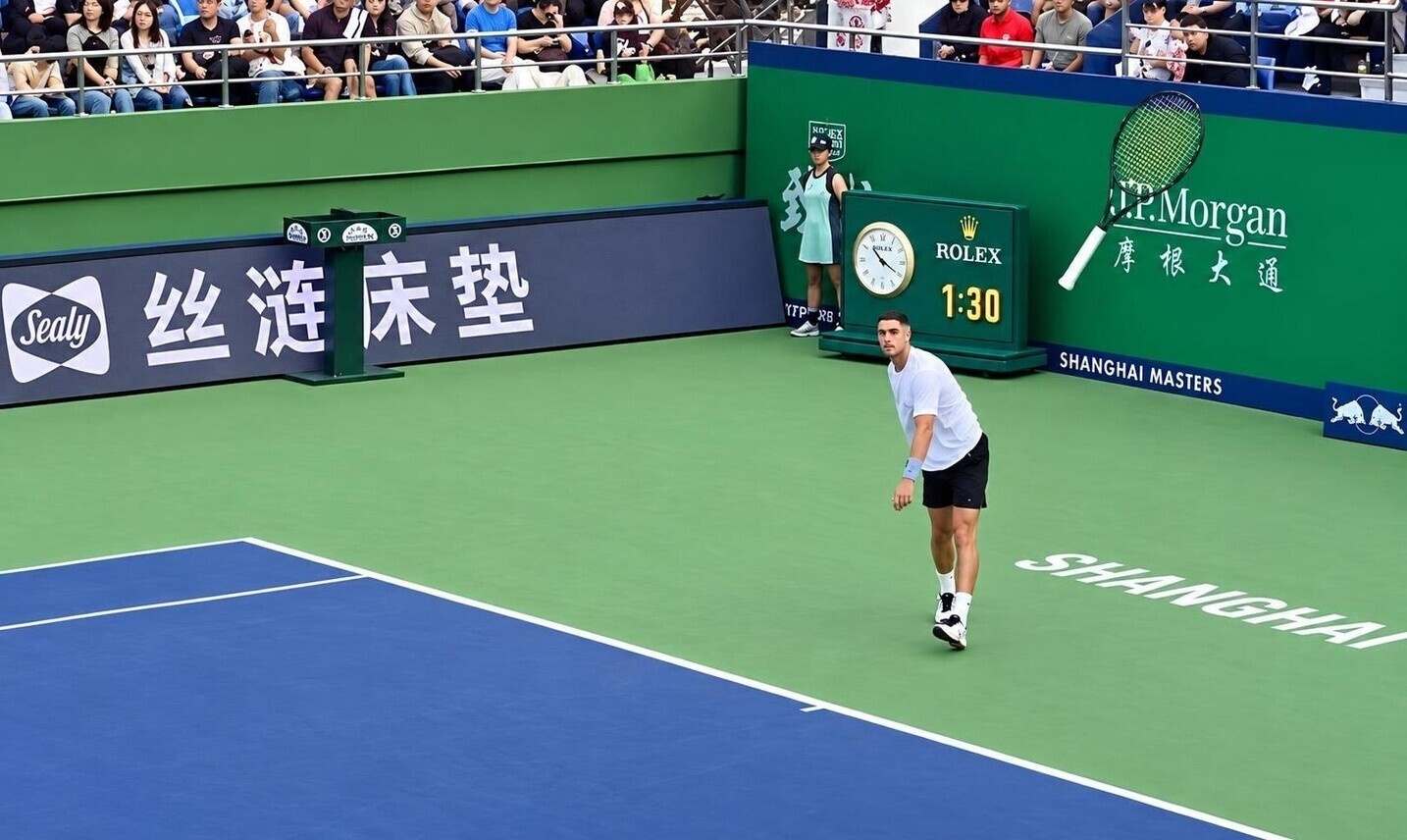 Tennisser Térence Atmane gaat als een idioot tekeer op de tennisbaan