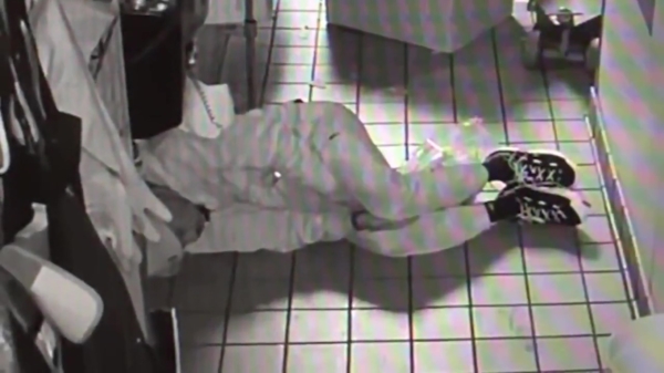 Inbreker gaat naar binnen bij Taco Bell, maakt wat te eten en doet een dutje