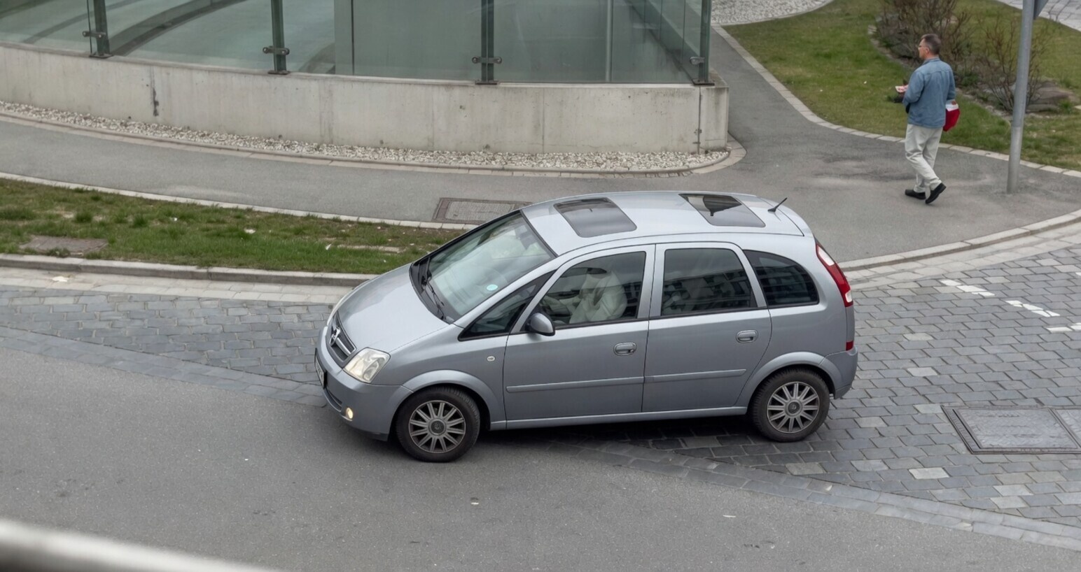 Voor dit soort incompetente mensen hebben ze de automaat uitgevonden