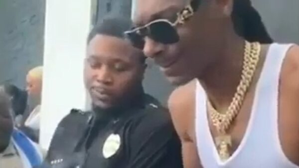 Als Snoop Dogg je een joint aanbiedt dan smoke je hem