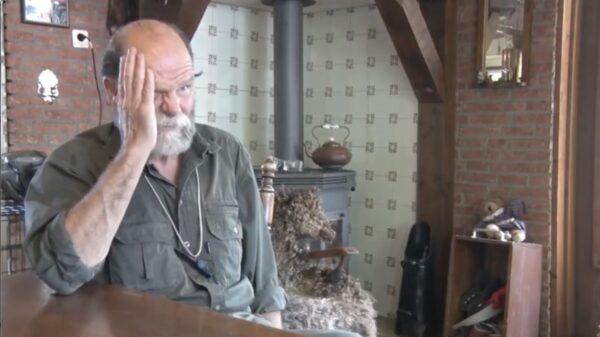 "Ik ga pas werken als het geld op is, ik ben eigenlijk een soort neger"