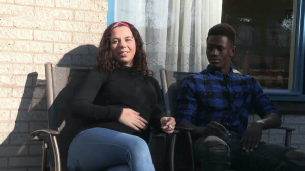 Drie tenenkrommende uitspraken van de 18-jarige Roos uit Vier handen op Eén buik