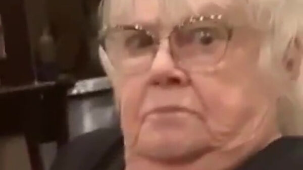 Oma was nogal onder de indruk van haar eerste live-cooking diner