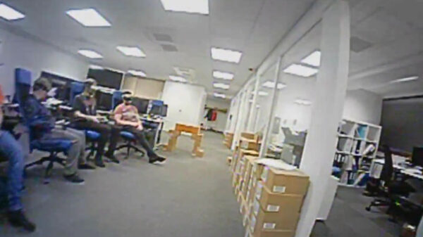 Droneracen is de perfecte oplossing tegen die saaie kantoordagen