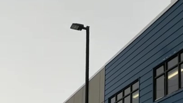 Ook lantaarnpalen hebben het soms heel erg koud