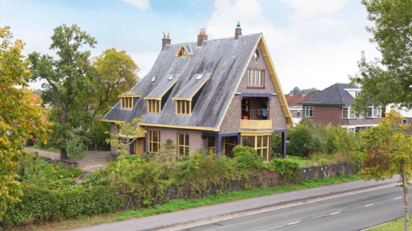 Deze woning in Deventer lijkt zo uit een horrorgame te komen