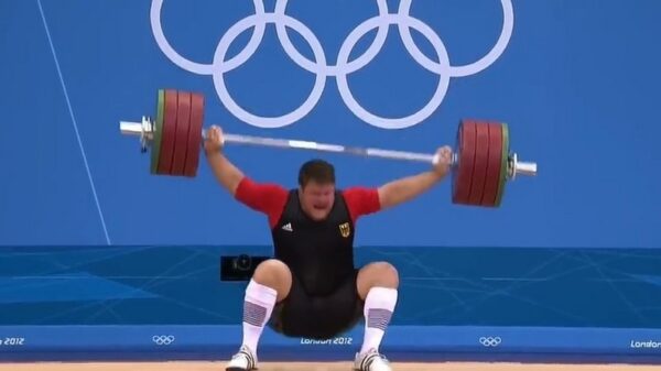 Even de billetjes fijnknijpen tijdens deze pijnlijke compilatie met falende gewichtheffers