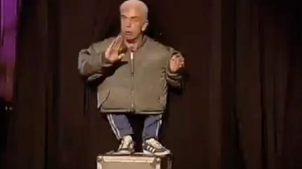 Uit de oude doos: Men in coats