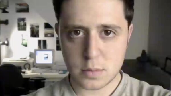 Dit is het resultaat als je 20 jaar lang elke dag een foto van jezelf maakt