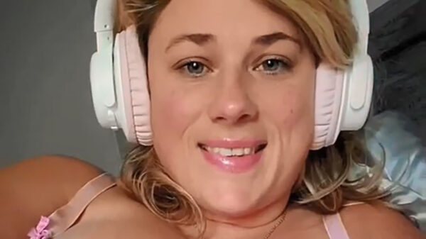 Mijn nieuwe vriendin wil even haar nieuwe koptelefoon testen