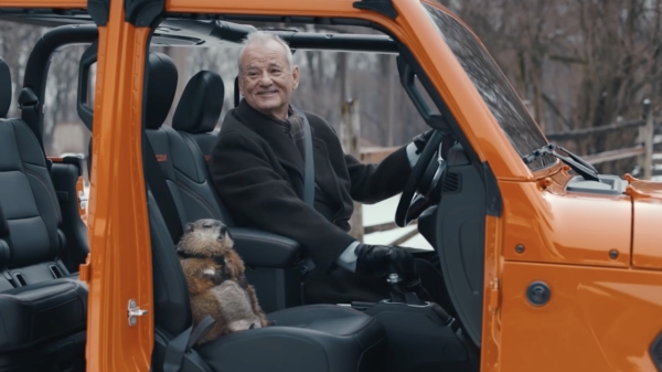 Bill Murray terug in Groundhog Day voor geniale Super Bowl-commercial van Jeep
