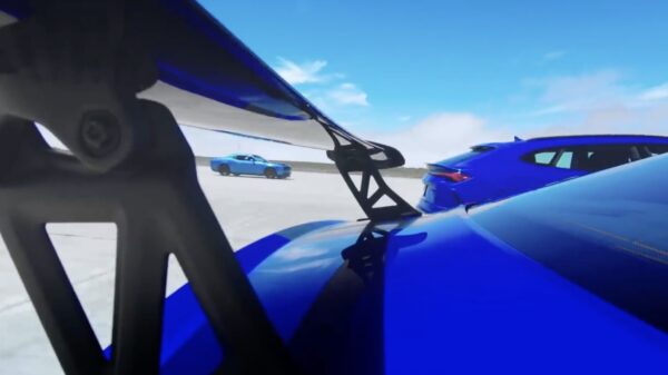 Het negende deel van 's werelds allervetste dragrace aller tijden is hier