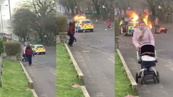 Engelse agenten worden bekogeld met meerdere molotovcocktails