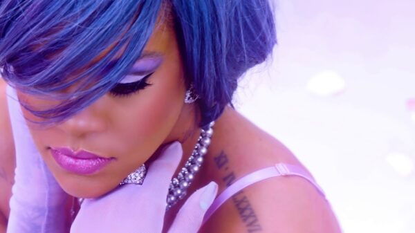 Rihanna laat haar nieuwe lingerie voor de lente van 2020 zien