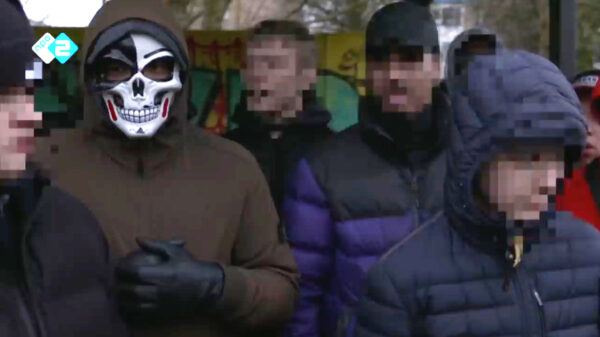 Danny gaat de straat op en vraagt zich af: "Zorgt DRILL RAP voor dodelijke steekpartijen?"