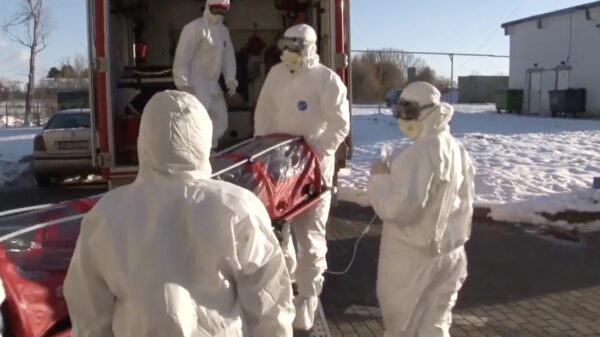 Het eerste geval van het coronavirus in Roemenië professioneel in quarantaine gebracht