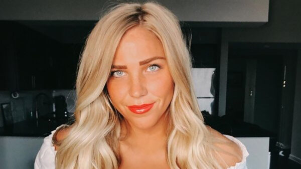 Deze 25 vrouwen zijn ontzettend blij met hun witte shirtjes