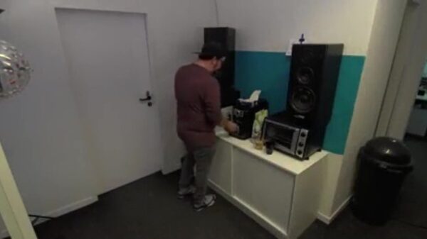 Op deze manier maak je de koffiehoek op je werk een stuk gezelliger