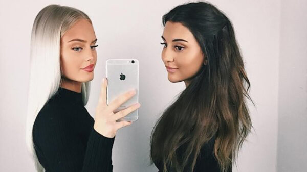 Spiegeltje spiegeltje aan de wand deze vrouwen zijn behoorlijk amusant (22)