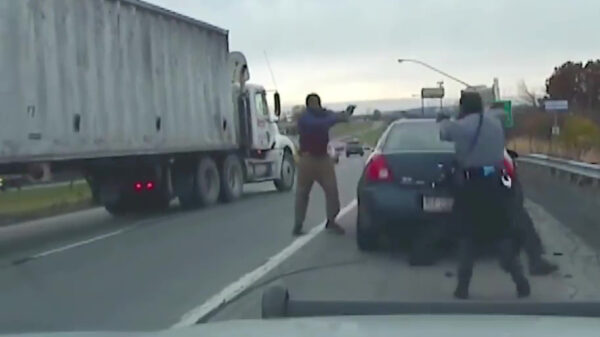 Politieagenten worden beschoten tijdens staandehouding dronken bestuurder in Pennsylvania